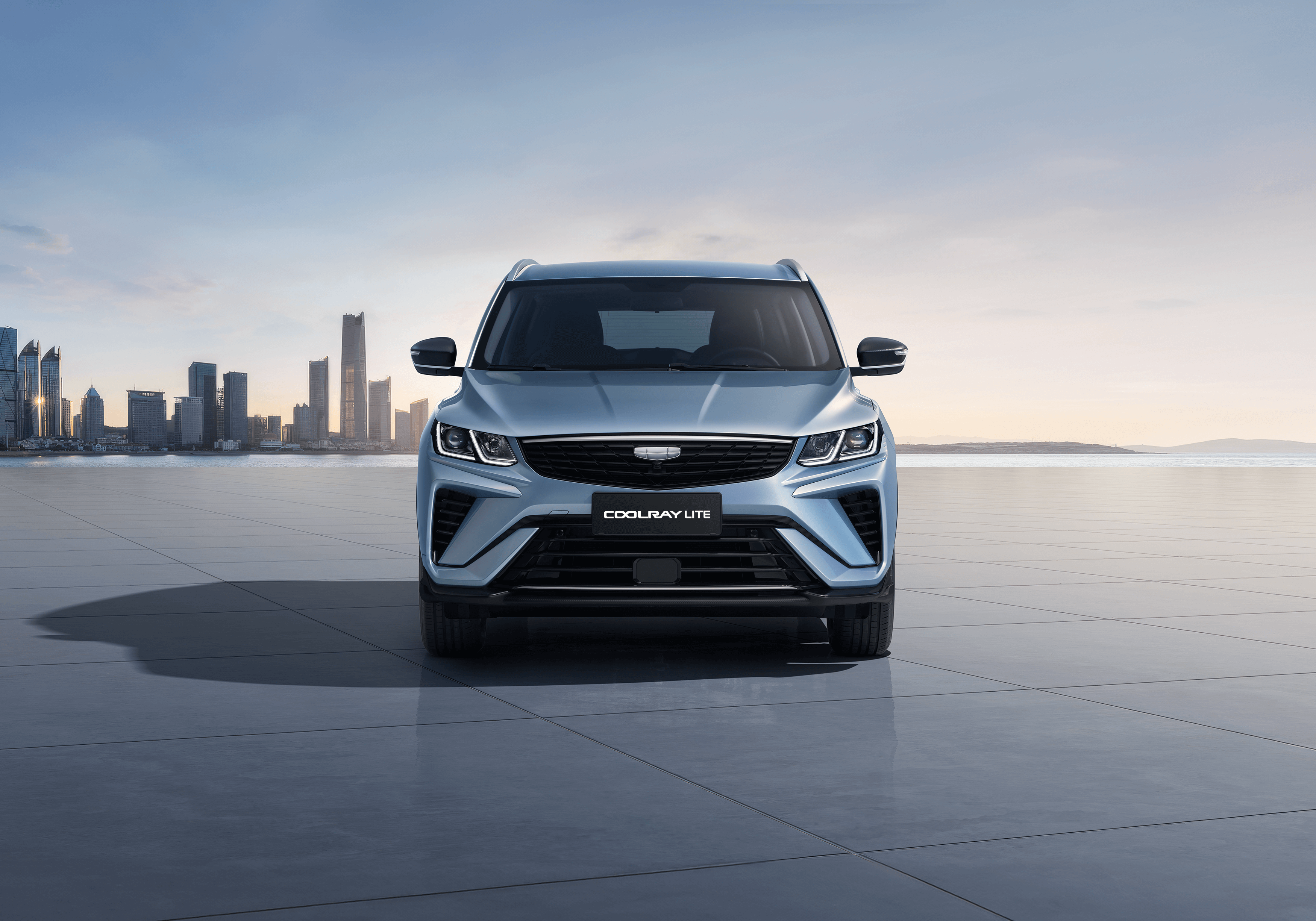 Diseño frontal estilizado, deportivo y aerodinámico.